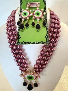 NWT BETSEY JOHNSON Purple Faux Pearl Bling Eyeball Necklace earrings $206